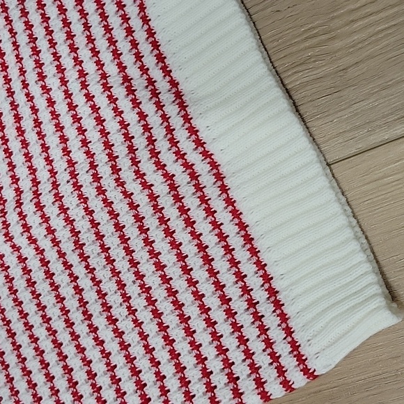 NWT Sleeveless Sweater Crewneck Red & White Size XL Baggy Oversized - Picture 8 of 16